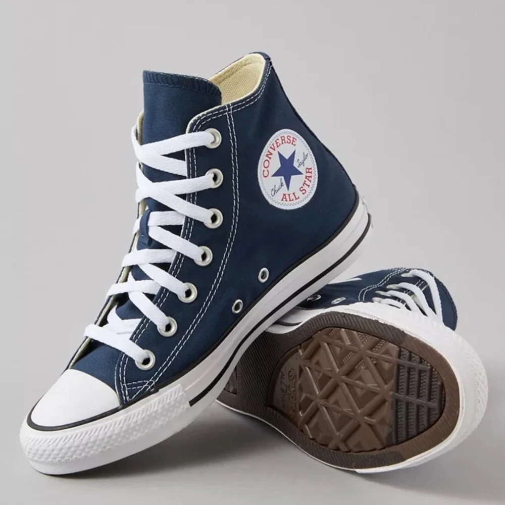 Converse Chuck Taylor All‎ Star Navy Blue High Top Sneakers NWT Size 2.5